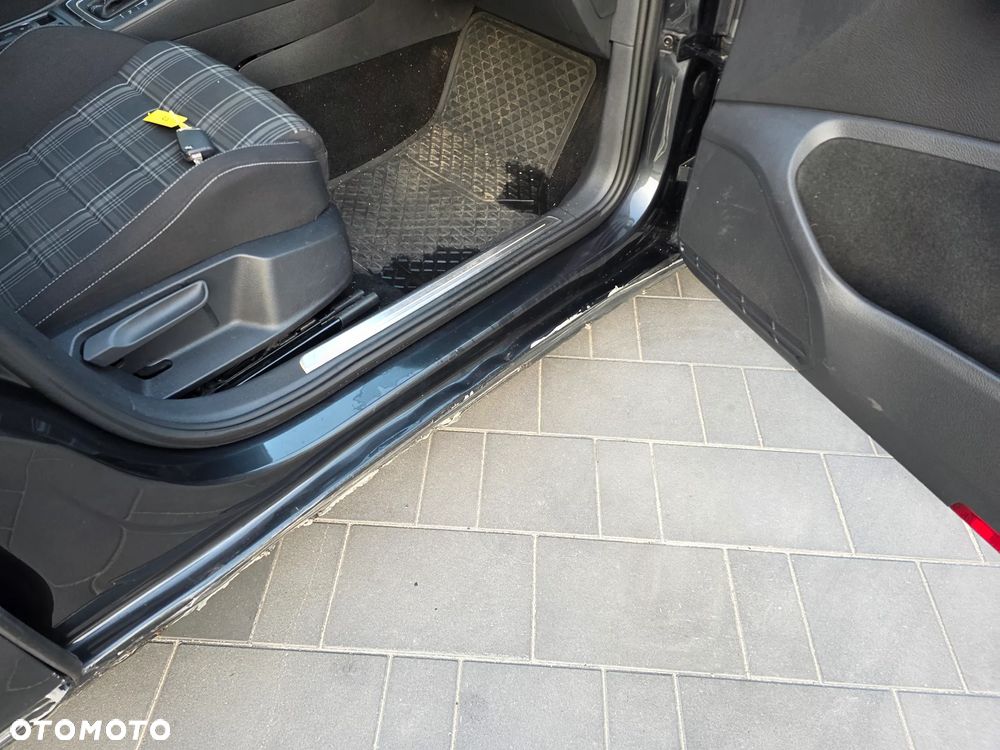 Volkswagen Golf GTD 2.0 TDI SCR DSG - 18