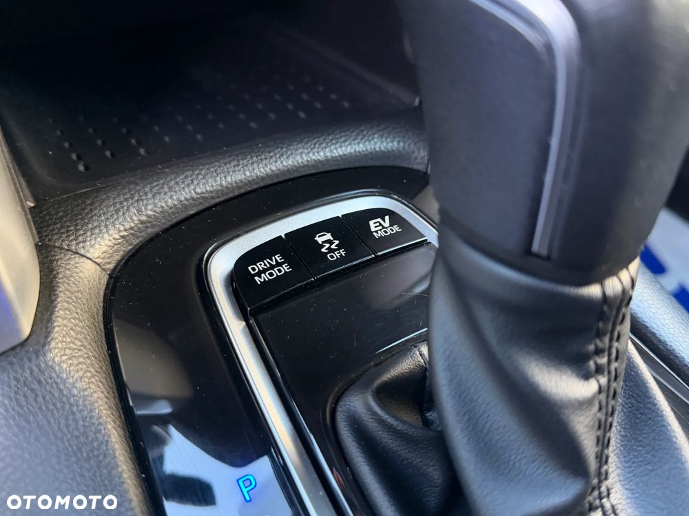 Toyota Corolla Cross 2.0 Hybrid Comfort - 23