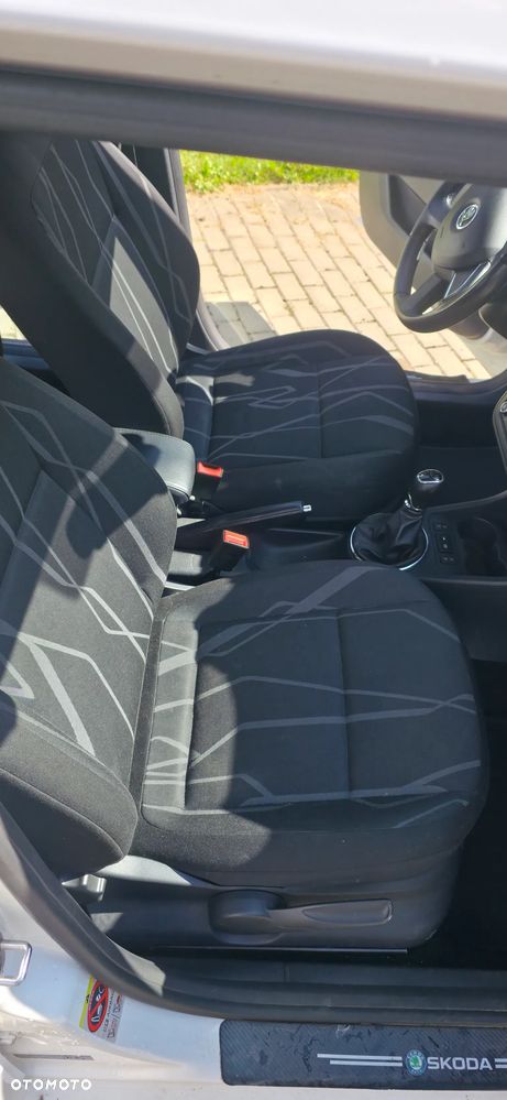 Skoda Fabia 1.6 TDI DPF Ambition - 6