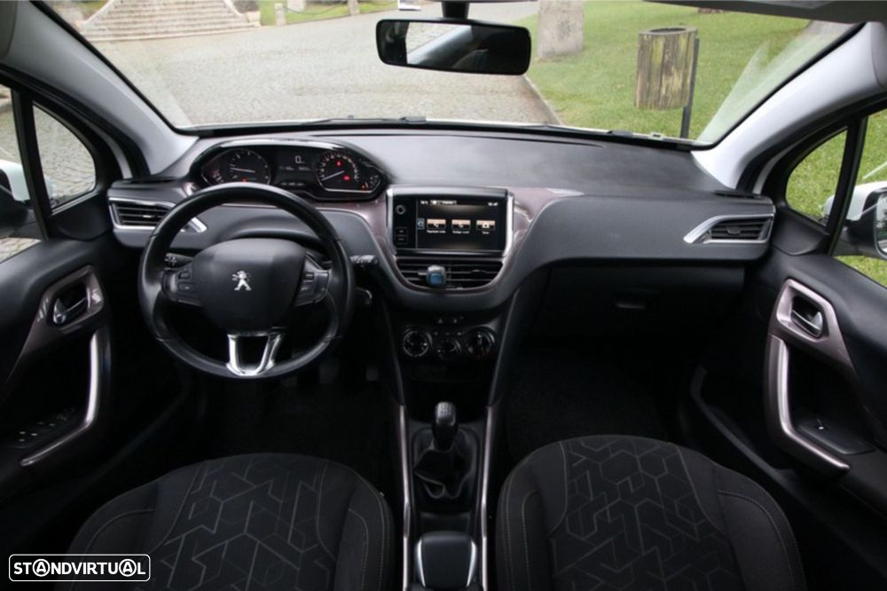 Peugeot 2008 1.4 HDi Allure - 10