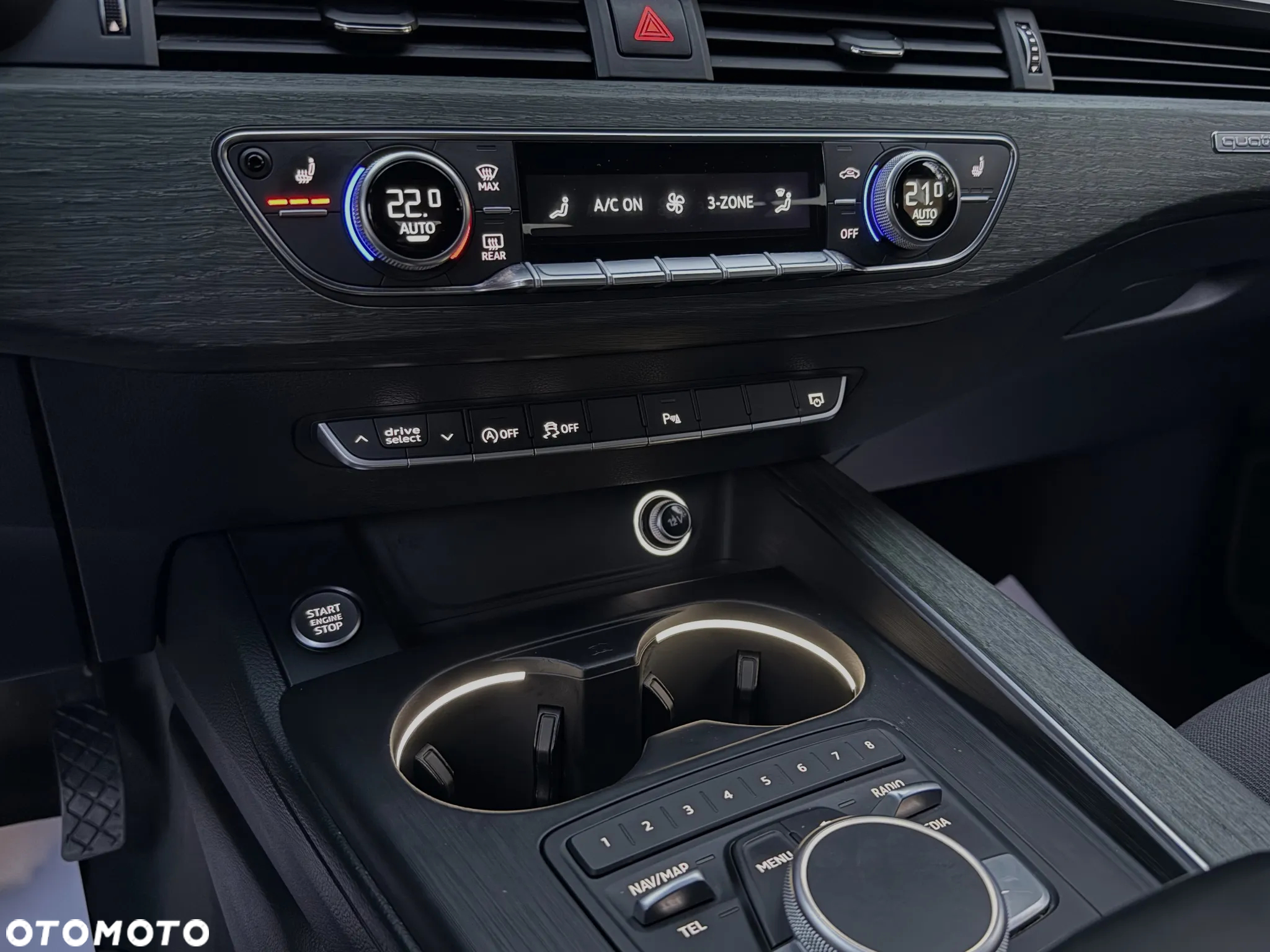 Audi A4 Avant 40 TDI quattro S tronic S line - 32