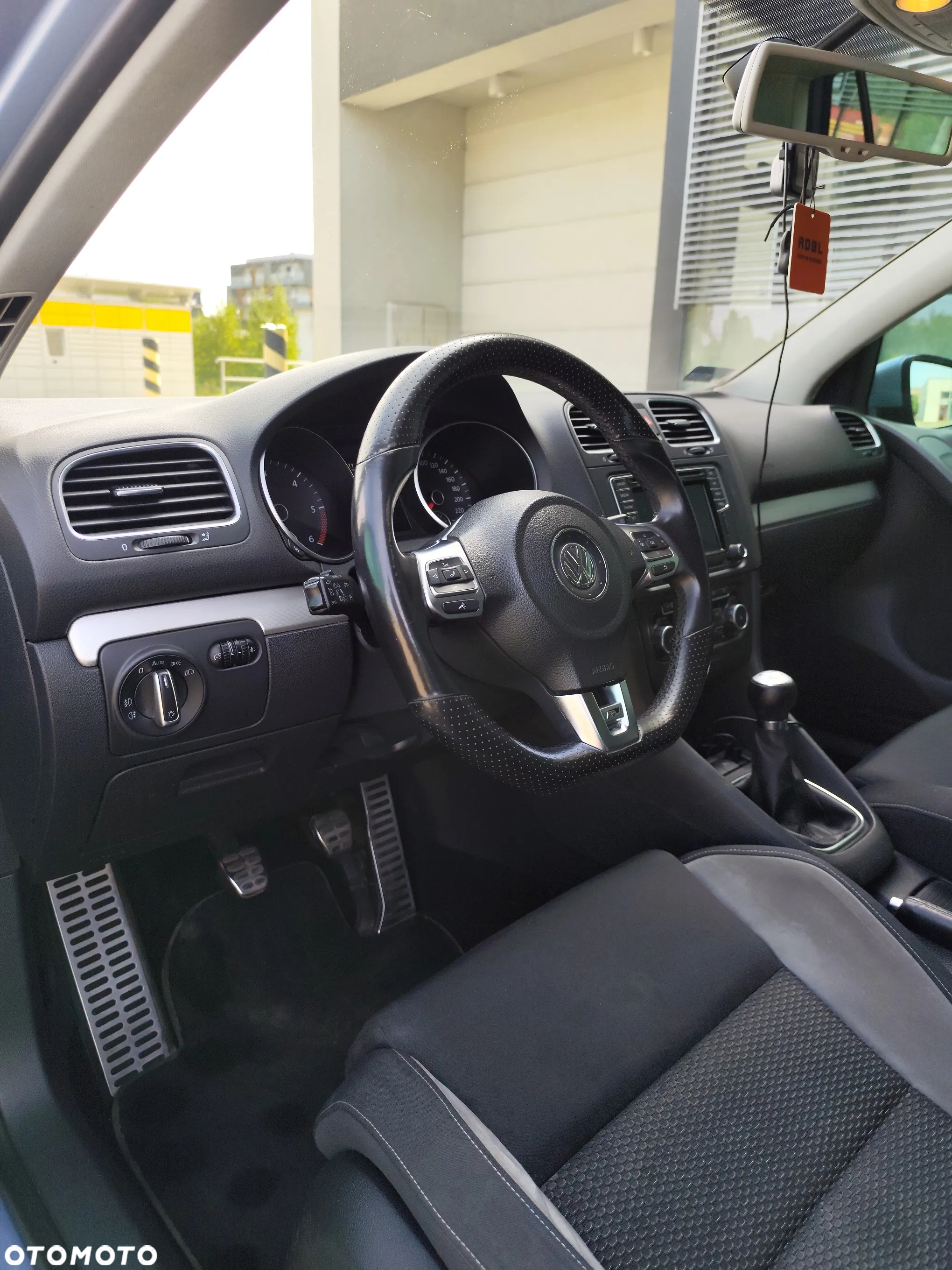 Volkswagen Golf - 17