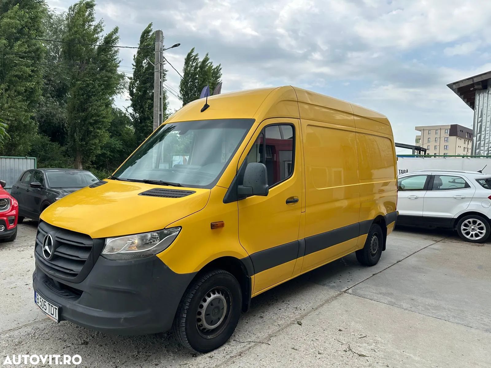 Mercedes-Benz Sprinter - 1