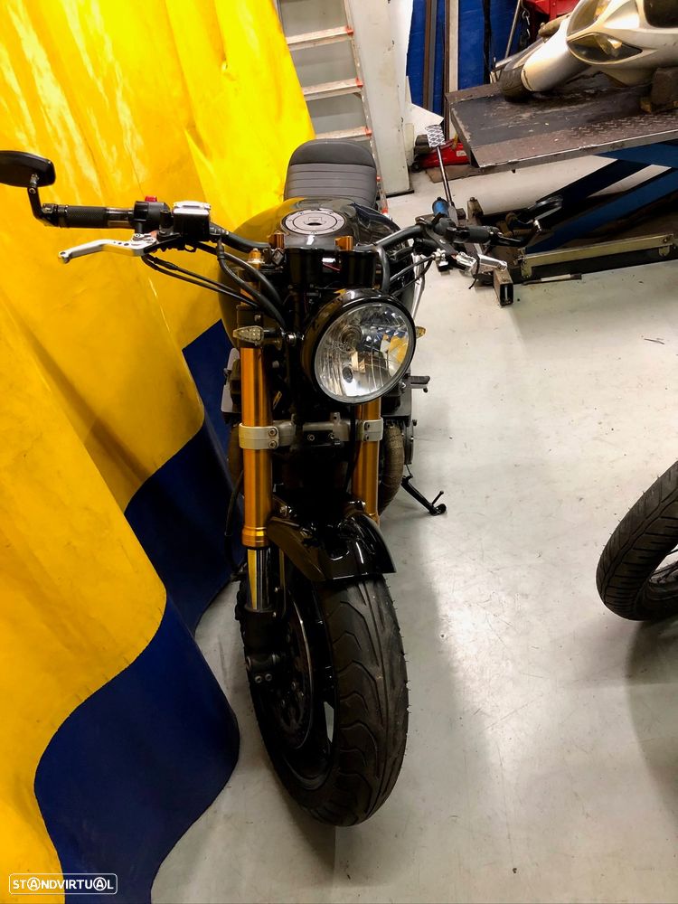 Honda CB CB 750 Four Naked - 2