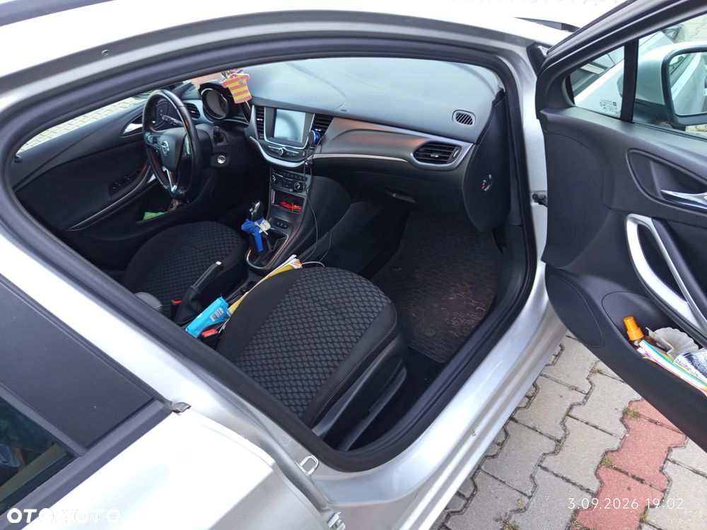 Opel Astra 1.6 CDTI Dynamic - 12