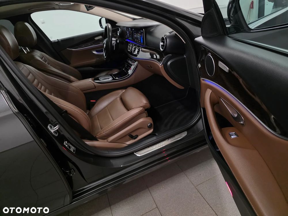Mercedes-Benz Klasa E 300 de 9G-TRONIC AMG Line - 31