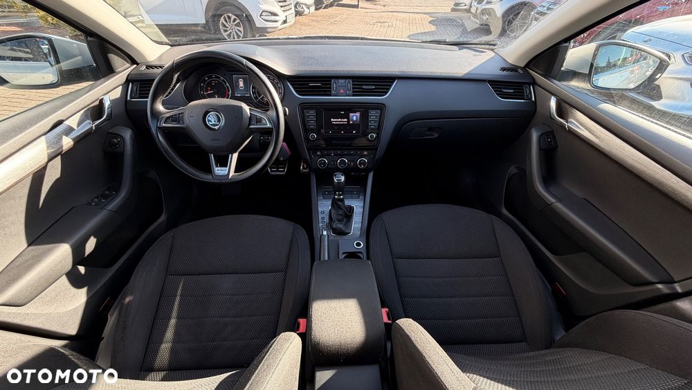 Skoda Octavia 1.8 TSI L&K DSG - 8