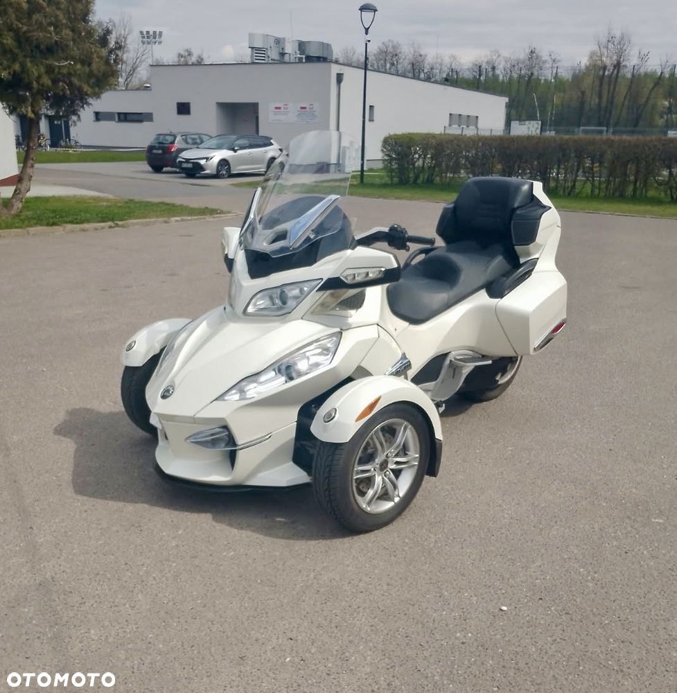 Can-Am Spyder - 3