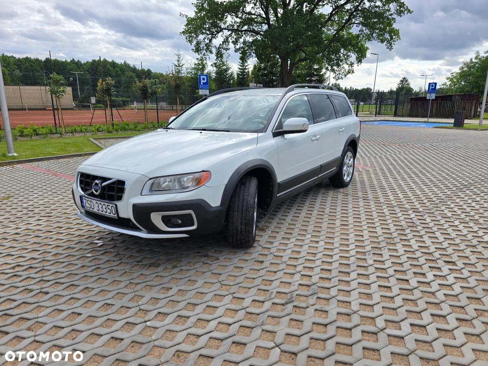 Volvo XC 70 - 1