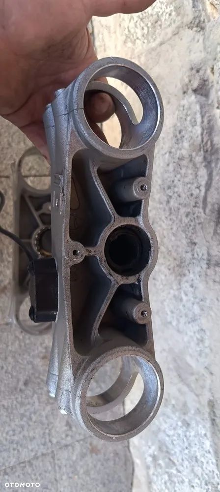 DUCATI MULTISTRADA 1200 1260 KOŁO FELGA TARCZE PÓŁKA DOLNA OŚ LAGI - 25