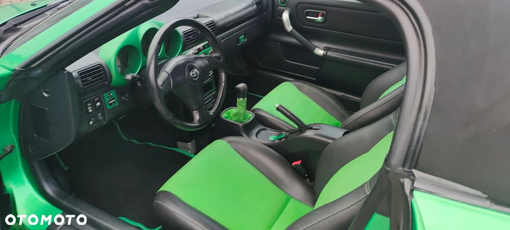 Toyota MR2 Roadster - 14