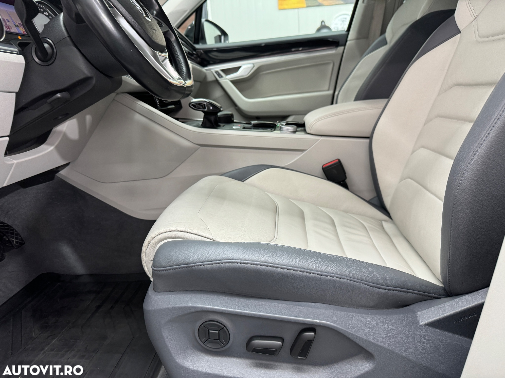 Volkswagen Touareg V6 TDI Elegance - 11