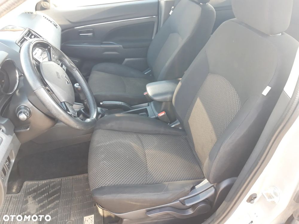 Mitsubishi ASX 2.0 2WD Basis - 11
