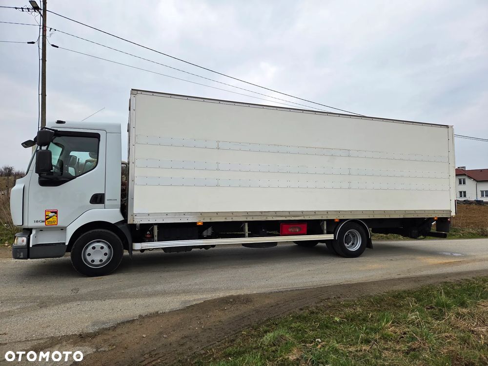 Renault Midlum 220 Atego Scania - 2