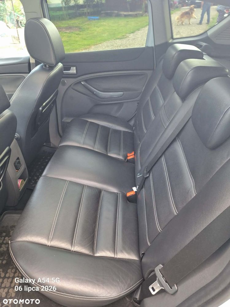 Ford Kuga - 5