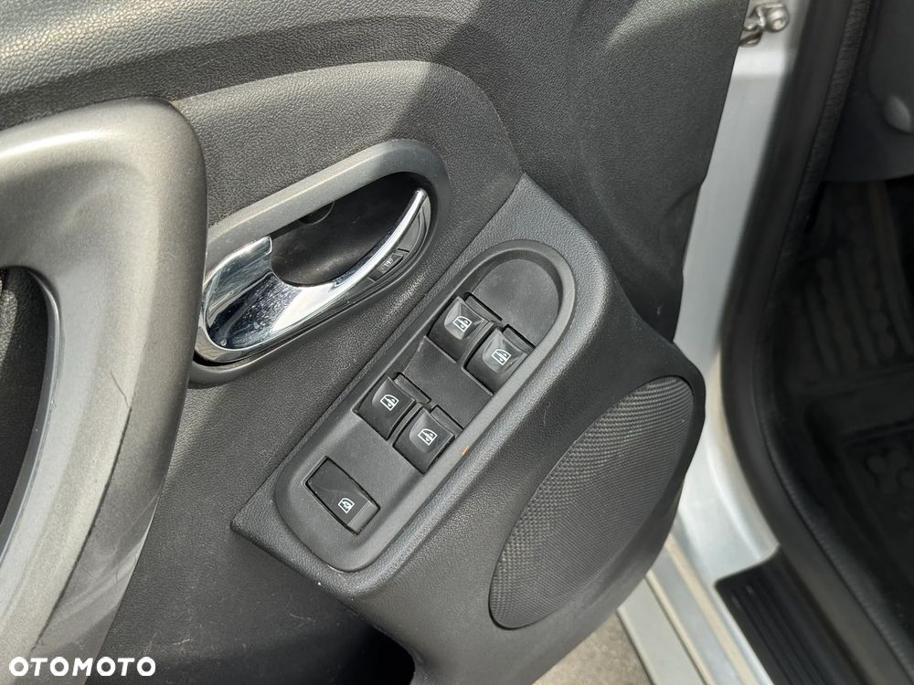 Dacia Duster dCi 110 4WD Comfort - 15