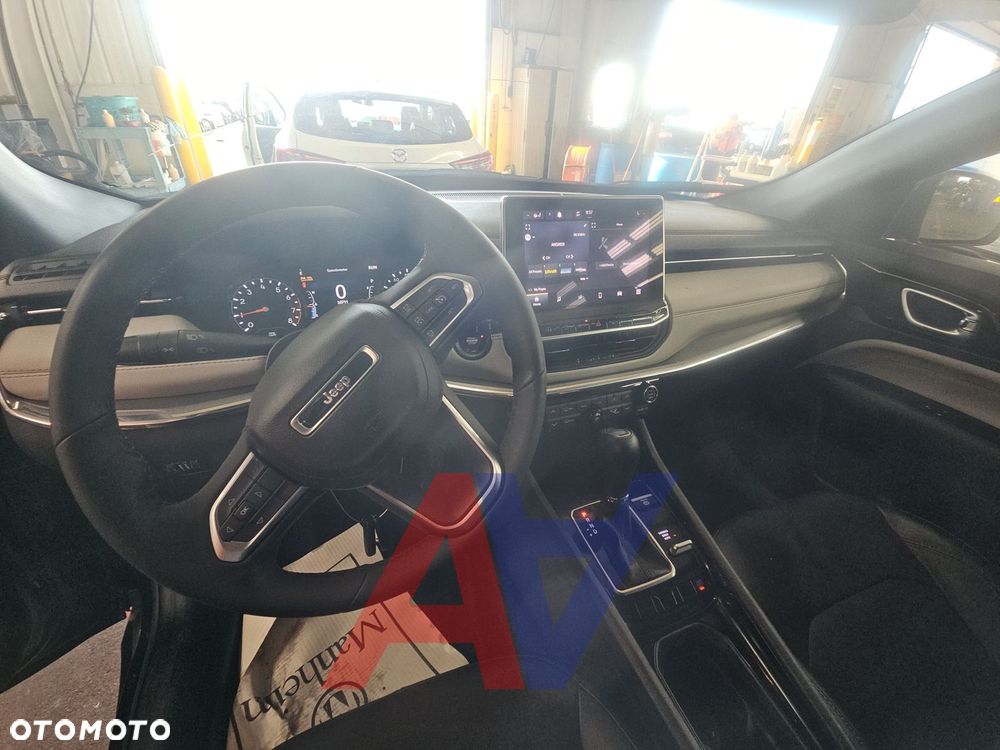 Jeep Compass - 9