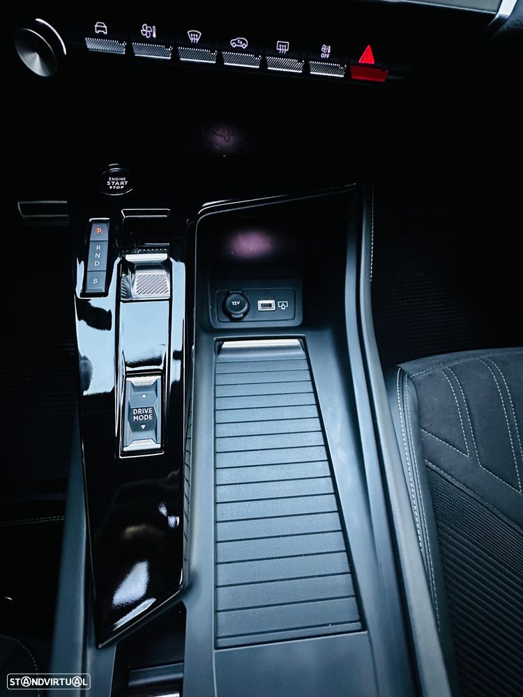 Peugeot 308 1.6 Hybrid GT e-EAT8 - 16