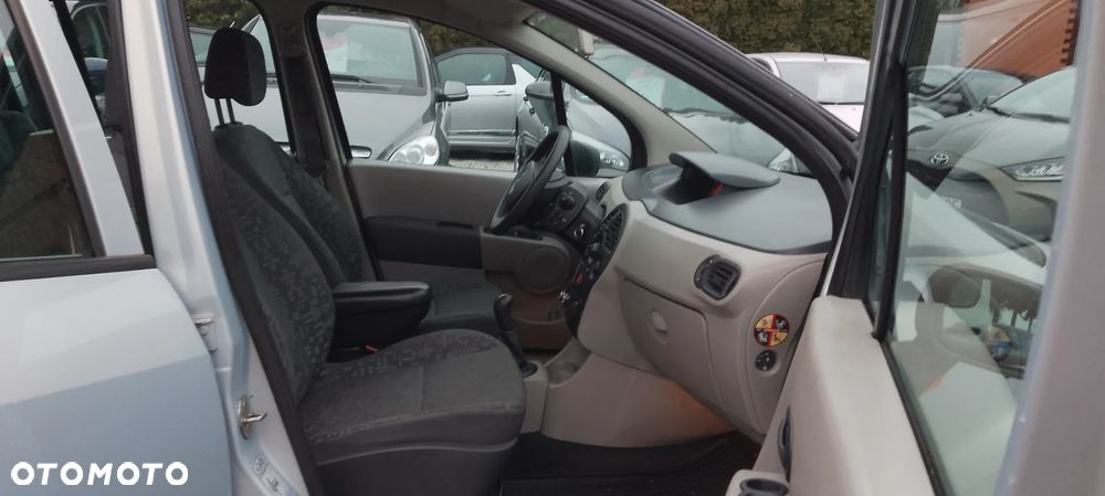 Renault Modus 1.6 16V Privilege - 18