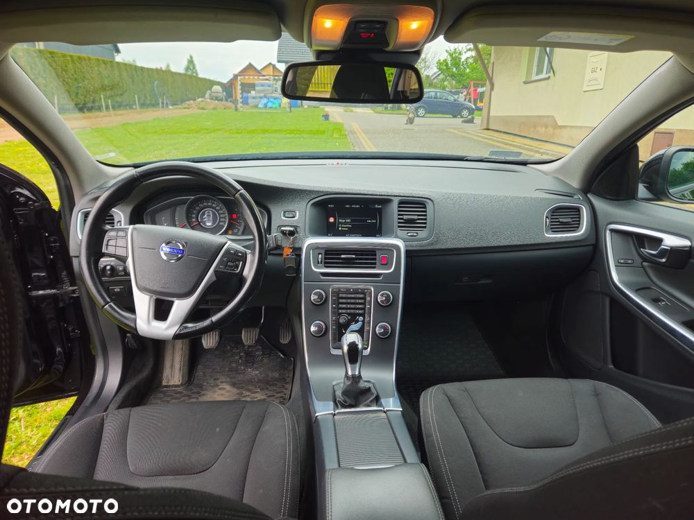 Volvo V60 D2 - 3