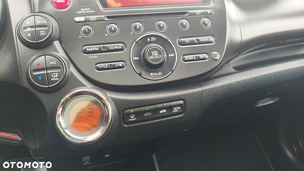Honda Jazz 1.4 Executive - 8