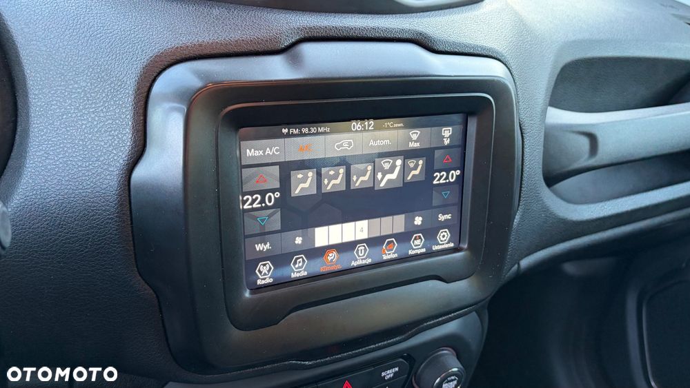 Jeep Renegade 1.4 MultiAir Limited FWD S&S - 27