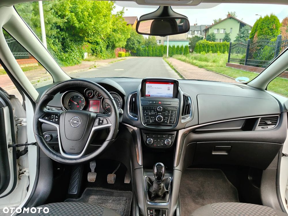 Opel Zafira - 22