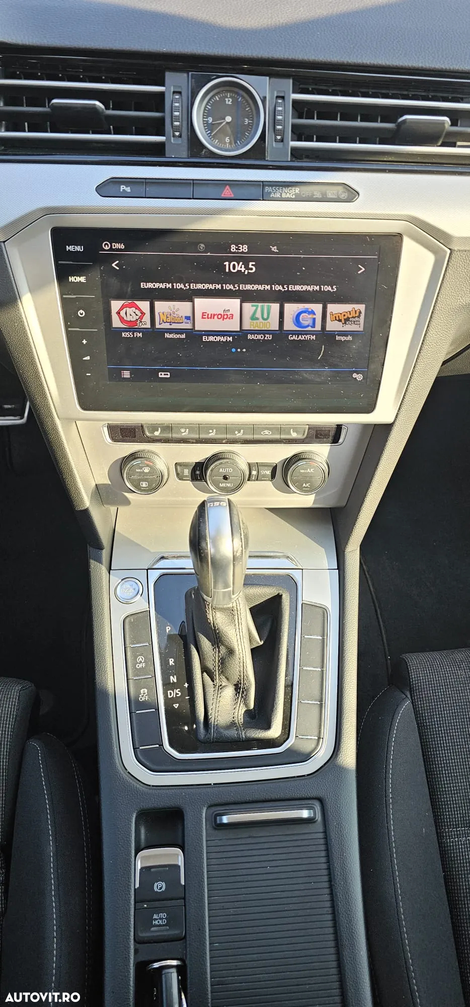 Volkswagen Passat 2.0 TDI DSG Comfortline - 6