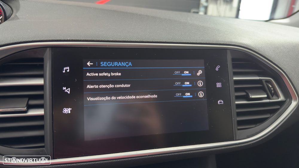 Peugeot 308 1.2 PureTech Allure Full LED - 28