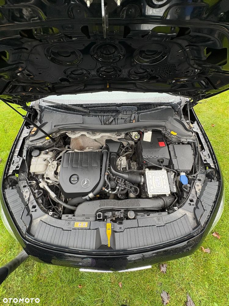 Mercedes-Benz GLA 200 Progressive - 23