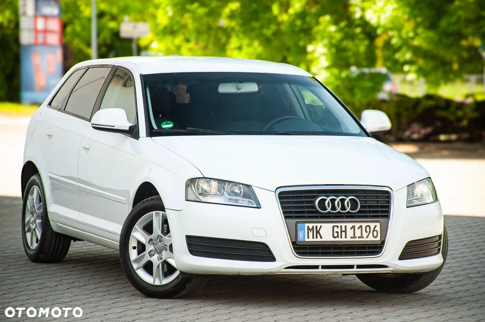 Audi A3 Sportback 1.6 Ambiente - 1