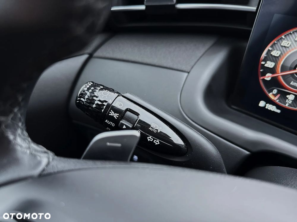 Hyundai Tucson 1.6 T-GDi HEV Executive 2WD - 22