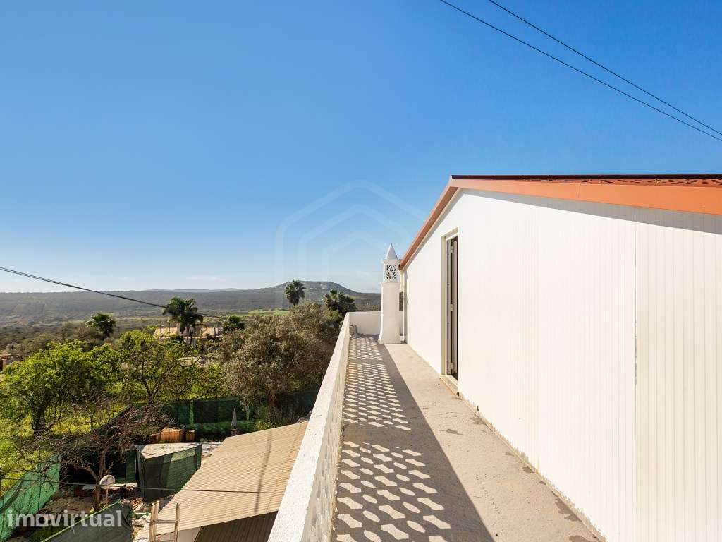 Moradia T4 isolada em Benafim, Algarve - Grande imagem: 2/25