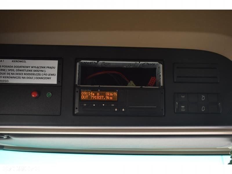 Mercedes-Benz Actros - 26