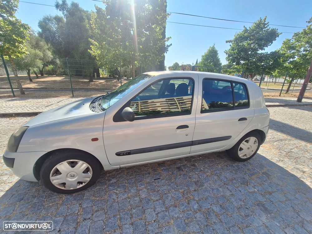 Renault Clio 1.5 dCi Expression - 9