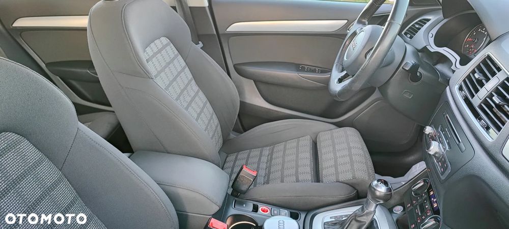 Audi Q3 1.4 TFSI Design S tronic - 17