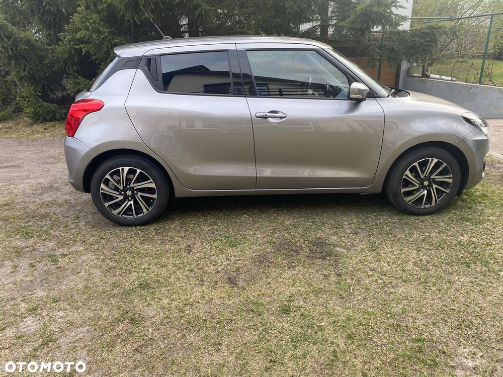 Suzuki Swift 1.2 Dualjet SHVS Premium Plus CVT - 5