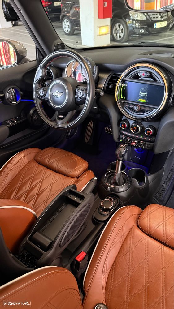 MINI Cabrio Cooper S Auto. Sidewalk - 21