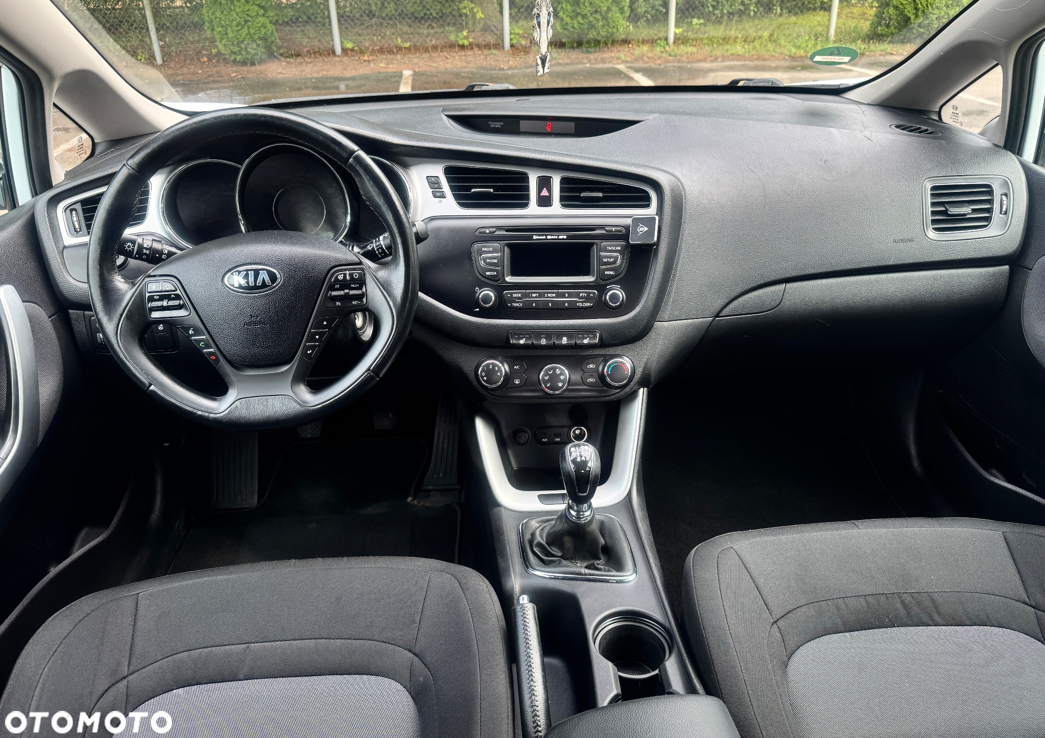 Kia Ceed 1.6 CRDi 128 Fifa World Cup Edition - 23