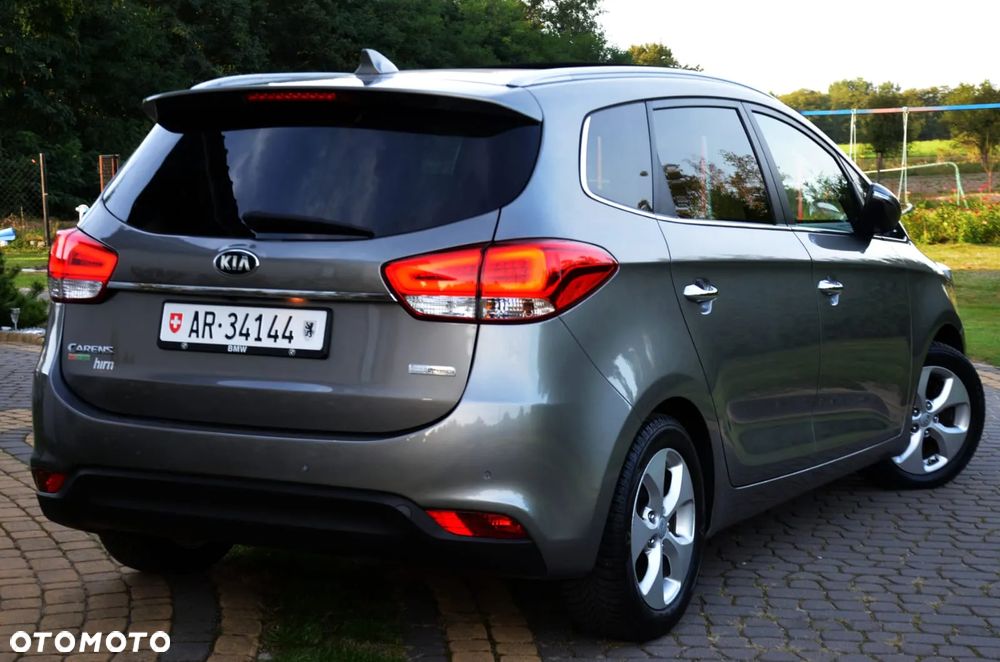 Kia Carens 1.7 CRDi XL 7os - 35