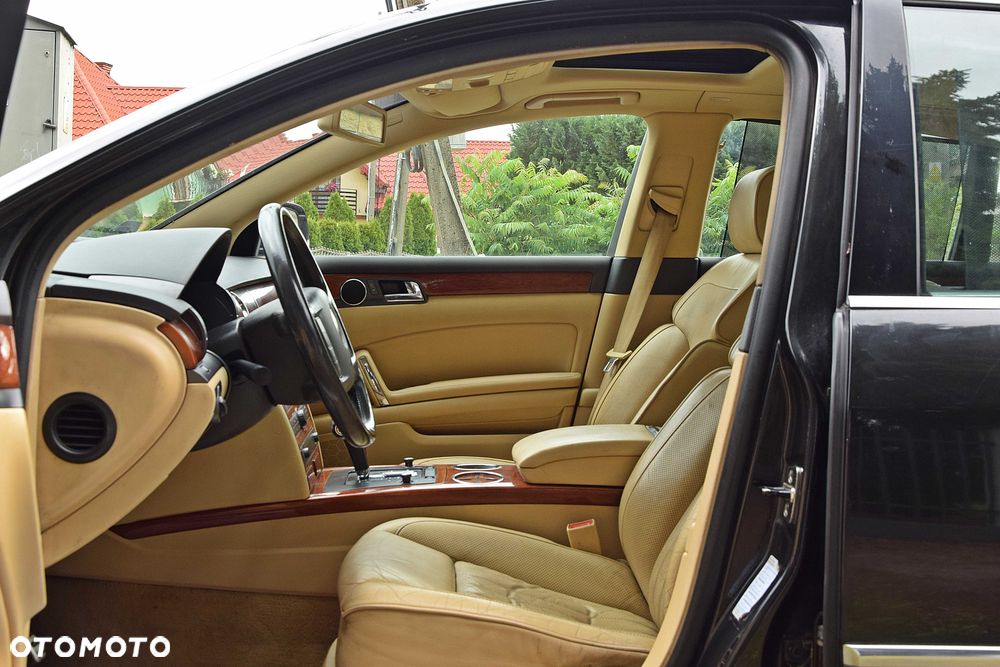 Volkswagen Phaeton - 7