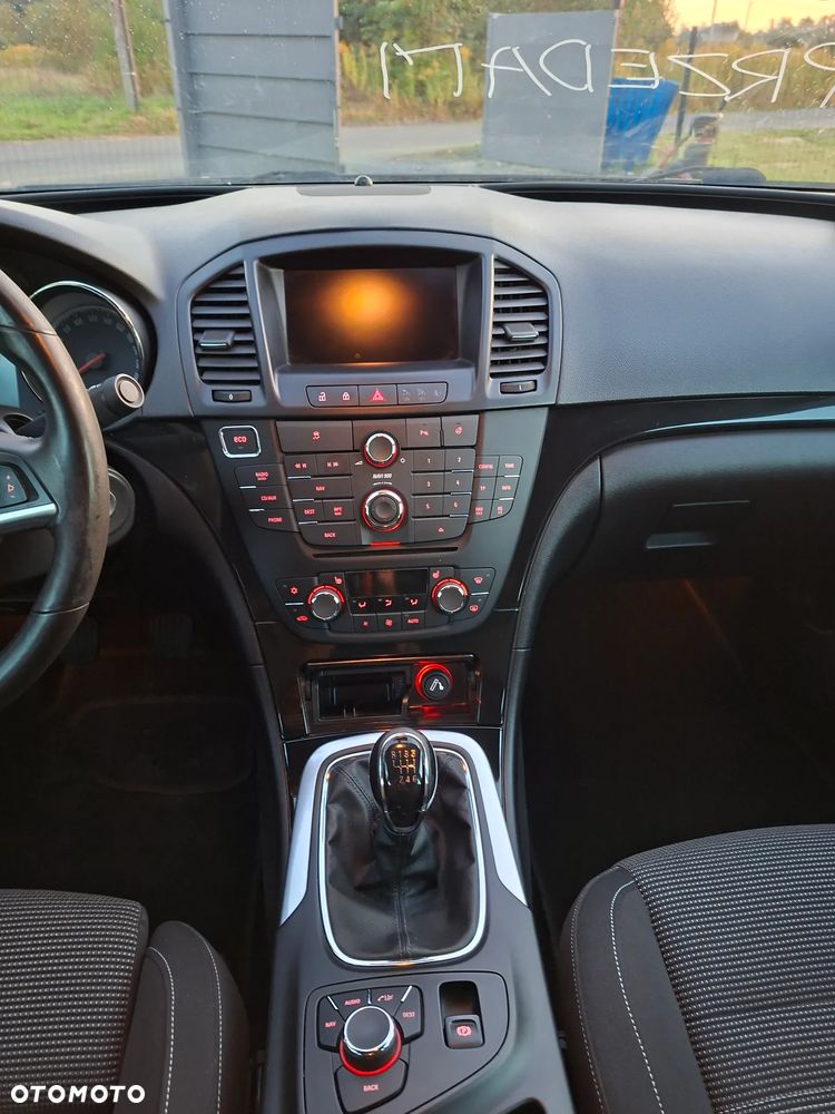 Opel Insignia - 19