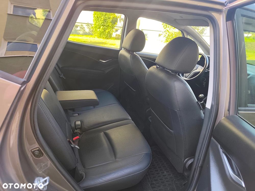 Hyundai ix20 1.4 Premium - 12