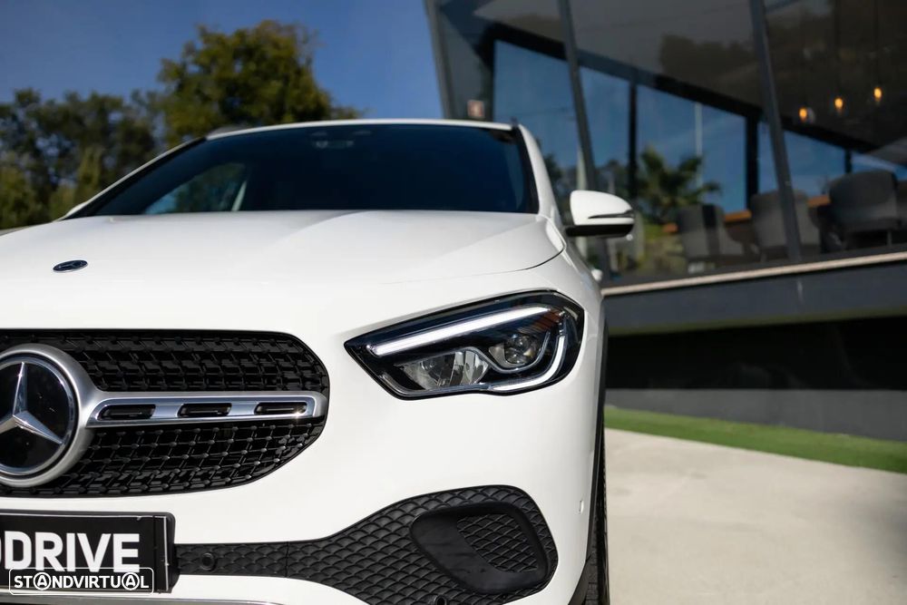 Mercedes-Benz GLA 250 e 8G-DCT Progressive - 13