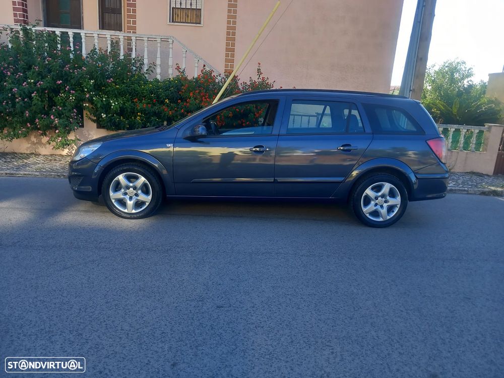 Opel Astra Caravan 2007 photo 3