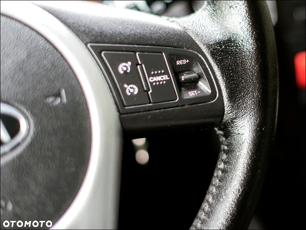 Kia Venga - 21