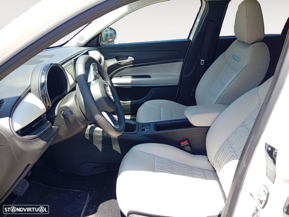 Fiat 600 1.2 Hybrid La Prima - 9