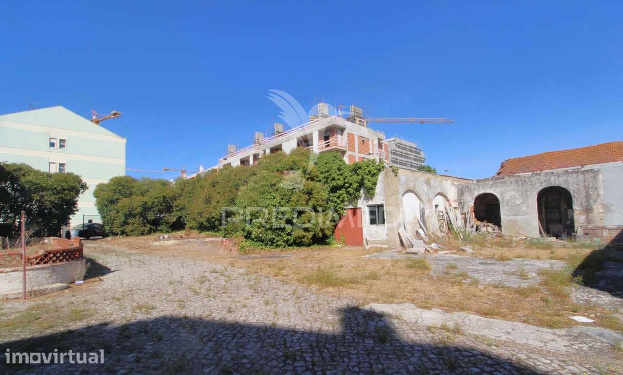 Terreno urbano em área de construção - Montijo - Grande imagem: 3/8