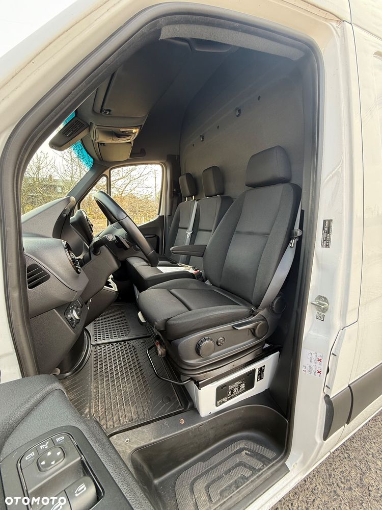 Mercedes-Benz SPRINTER - 7