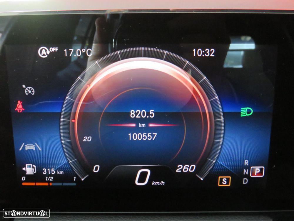 Mercedes-Benz GLA 180 d Style - 20